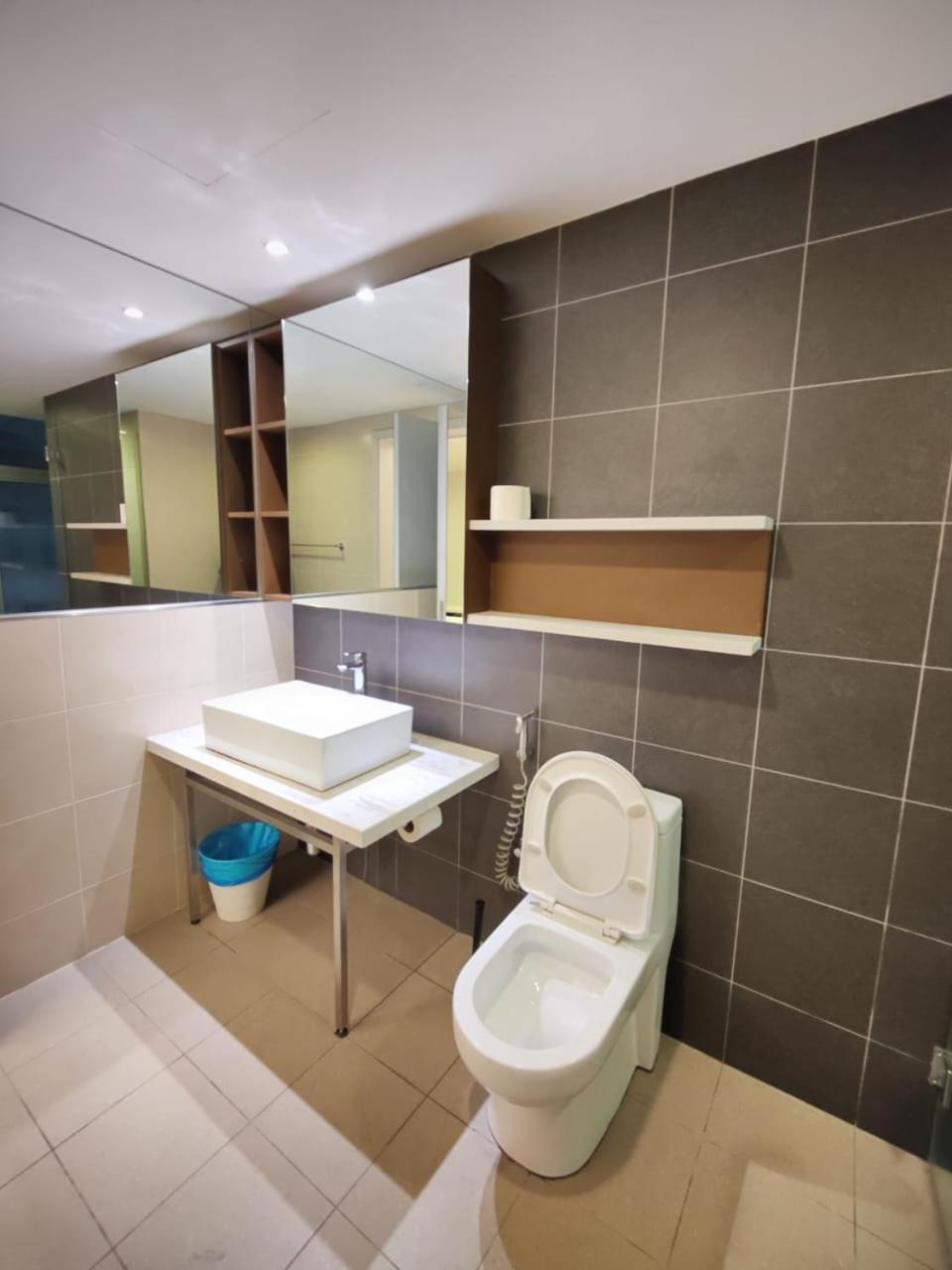 Mulberry Verve Suites Kl Mid Valley Kuala Lumpur Ngoại thất bức ảnh